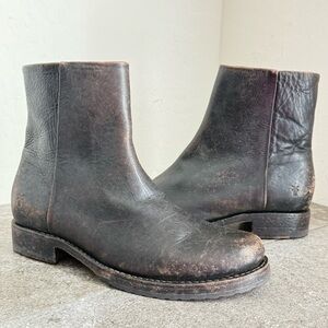 NEW FRYE Veronica Black Distressed Leather Bootie Women’s 8B